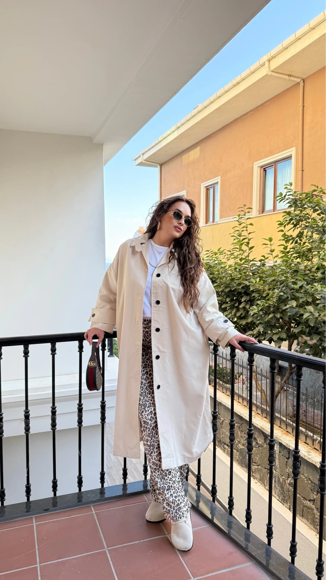 Düğmeli Oversize Trençkot