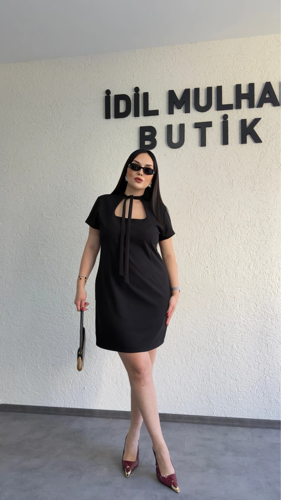 Zr Model Yaka Bağlama Detaylı Elbise
