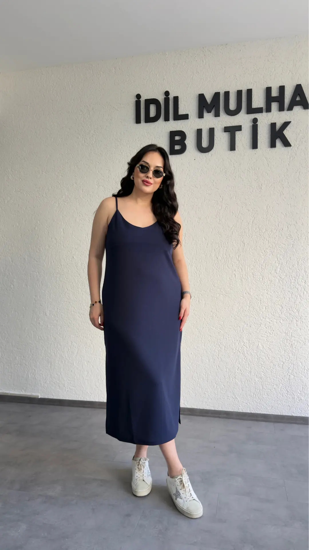 Ayarlanabilir Askılı Elbise