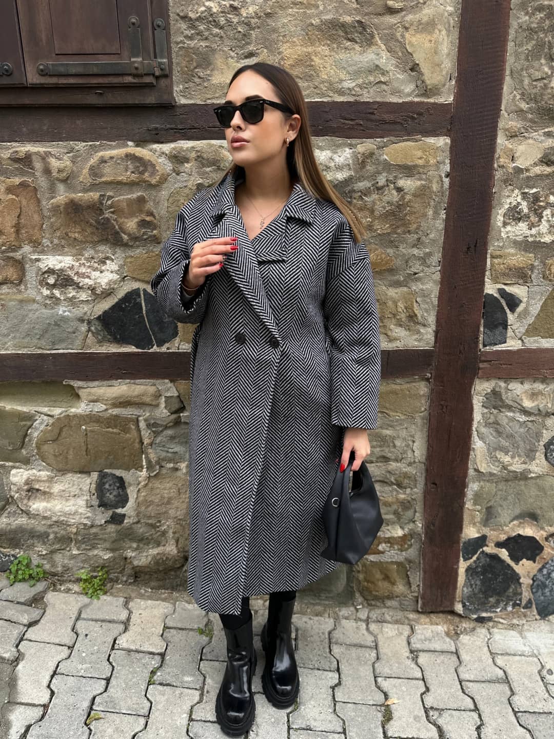 Beyaz Balıksırtı Kaban - Siyah