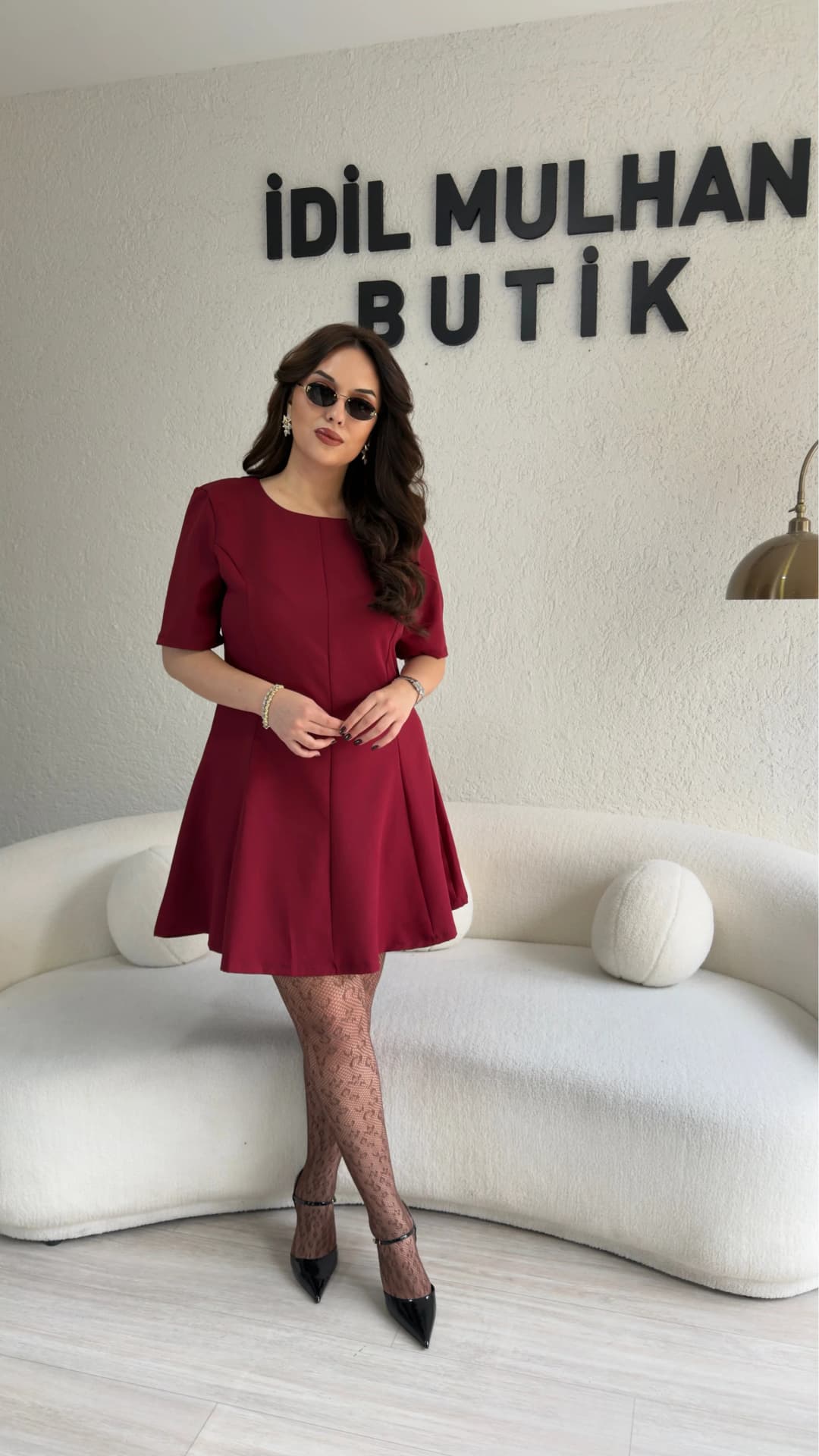 Kısa Kollu Godeli Elbise