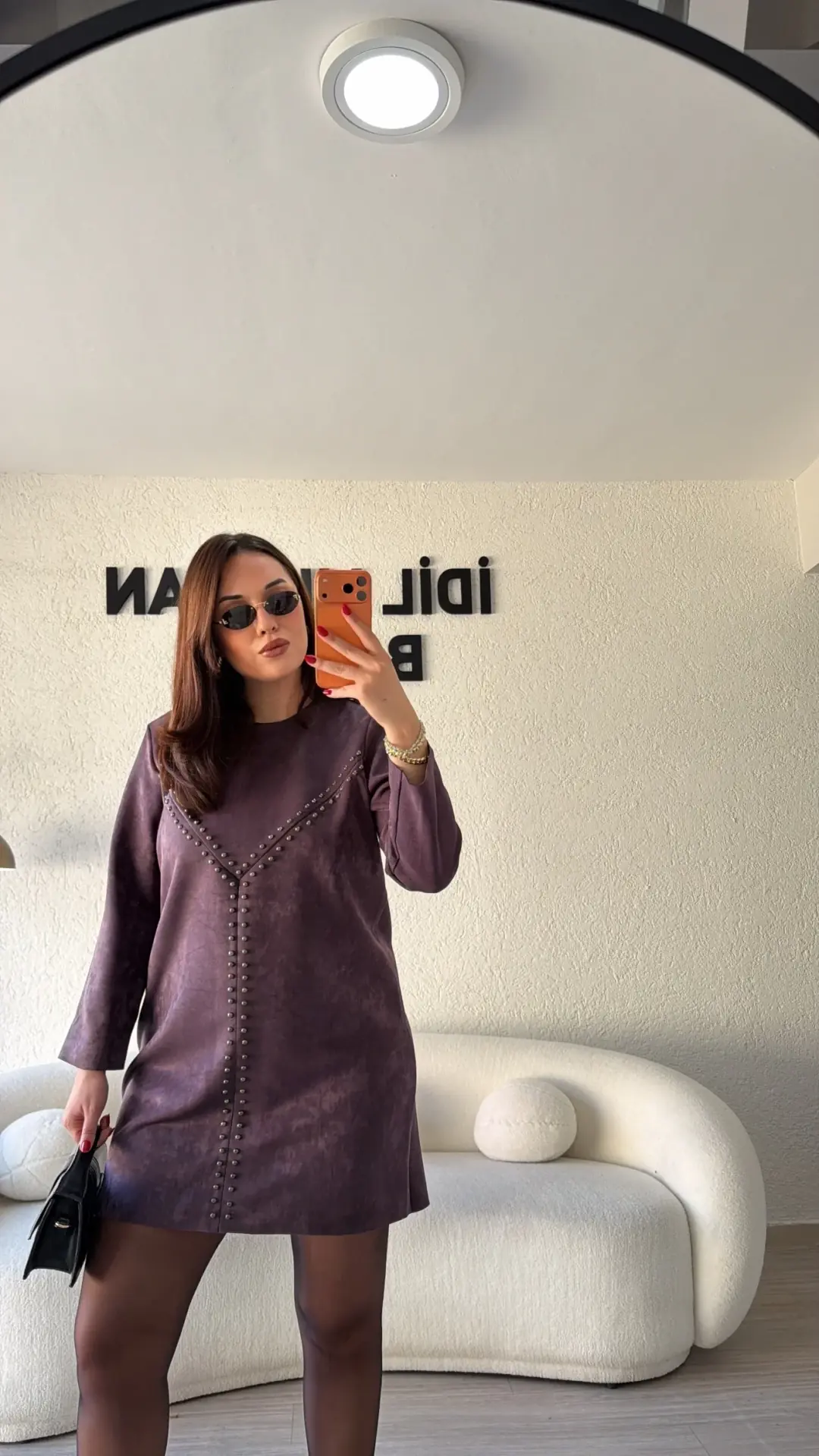 Taş İşlemeli Likralı Süet Elbise