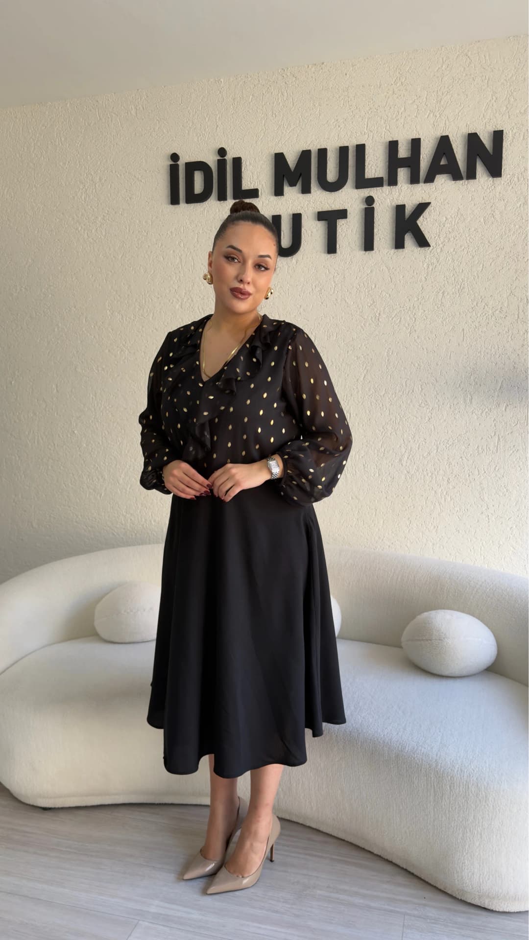 Eteği Çan Gold Benekli Elbise