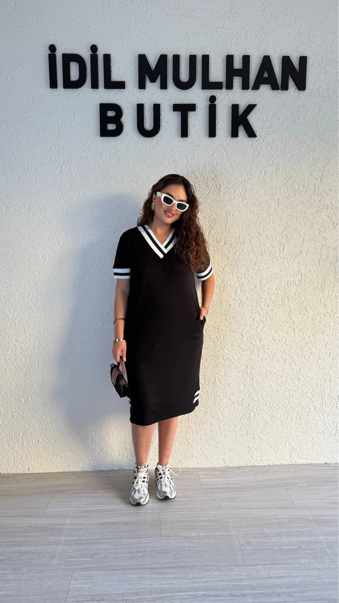 Beyaz Şeritli Basic Elbise