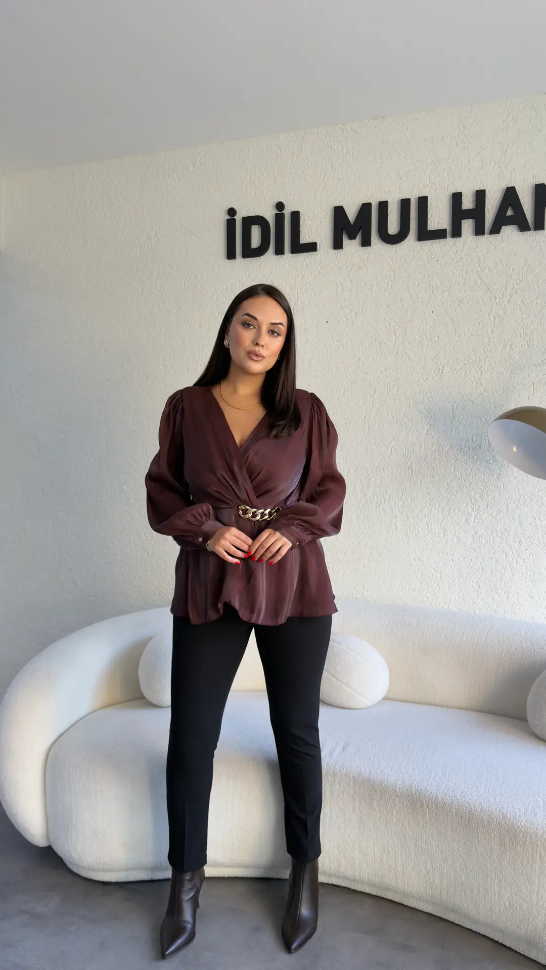 Kruvaze Zincir Detaylı Organze Bluz - Kahverengi