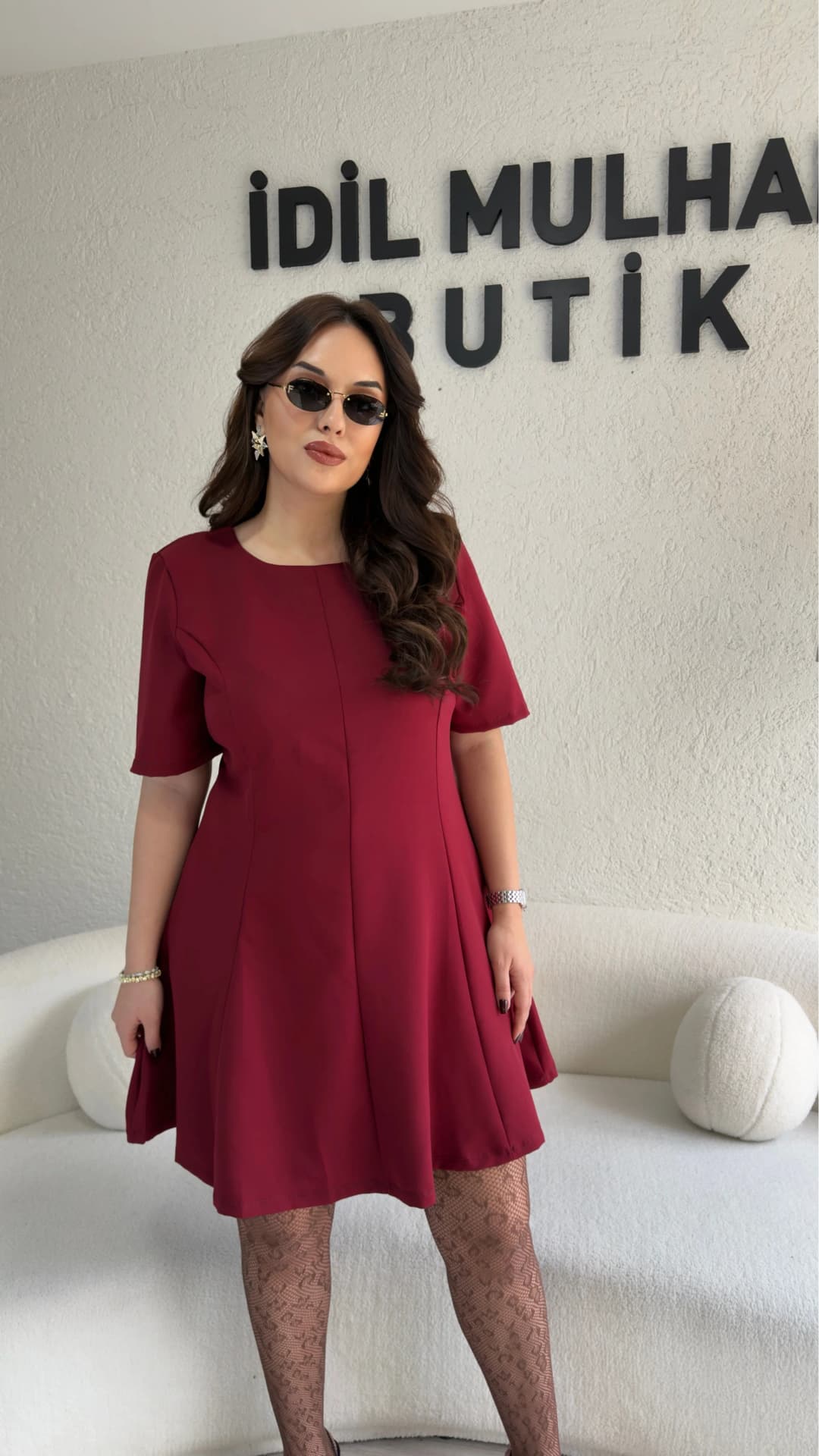 Kısa Kollu Godeli Elbise